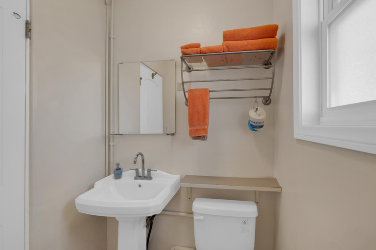 Bathroom 3, Borrego Springs Motel, San Diego