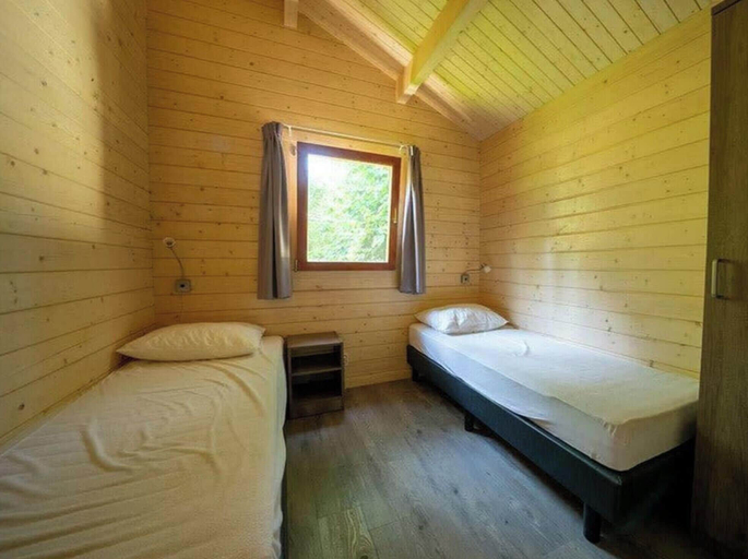 Others 4, Holiday Home in Maarn With Terrace, Maarn