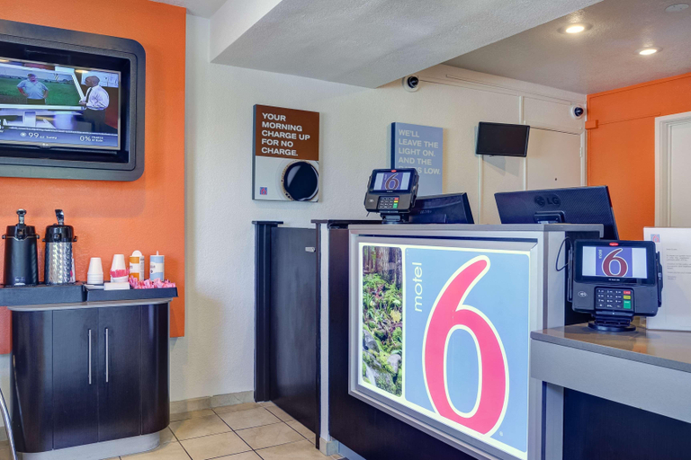 Public Area 2, Motel 6 Eugene, OR - South Springfield, Lane