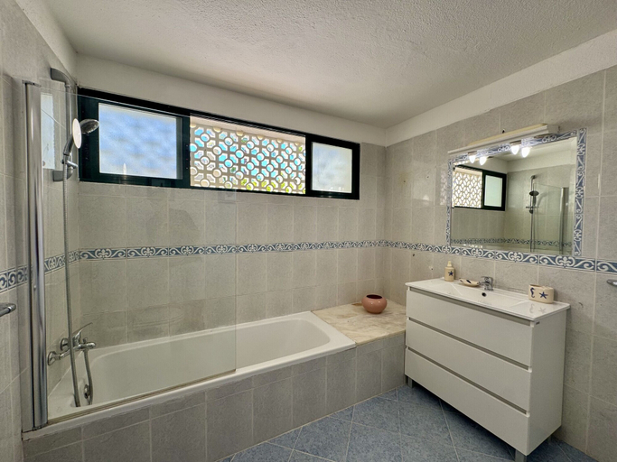 Others 3, Vilamoura Browns With Pool by Homing, Loulé