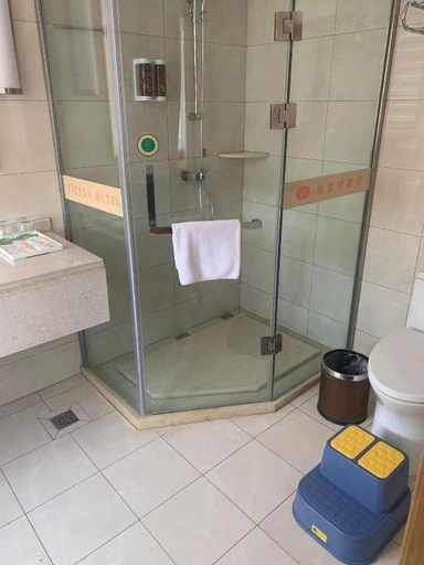 Bathroom 3, Vienna Hotel Anhui Huainan Railway Station, Huainan