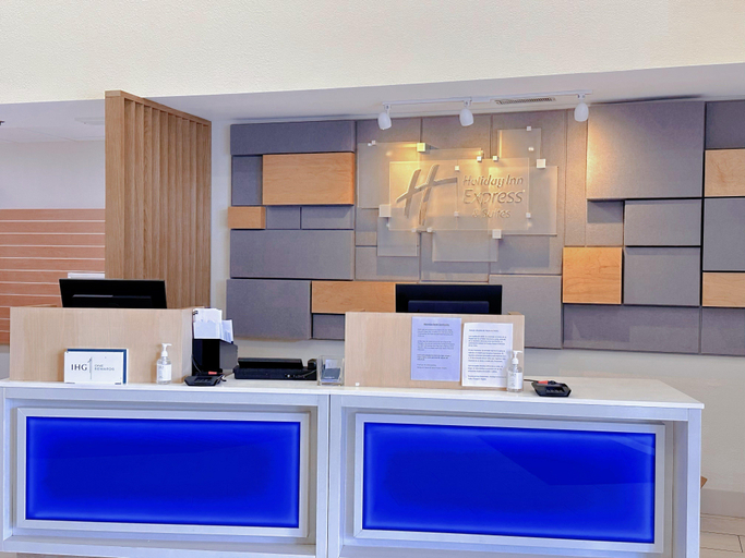 Public Area, Holiday Inn Express & Suites PROSPECT HEIGHTS by IHG, Cook