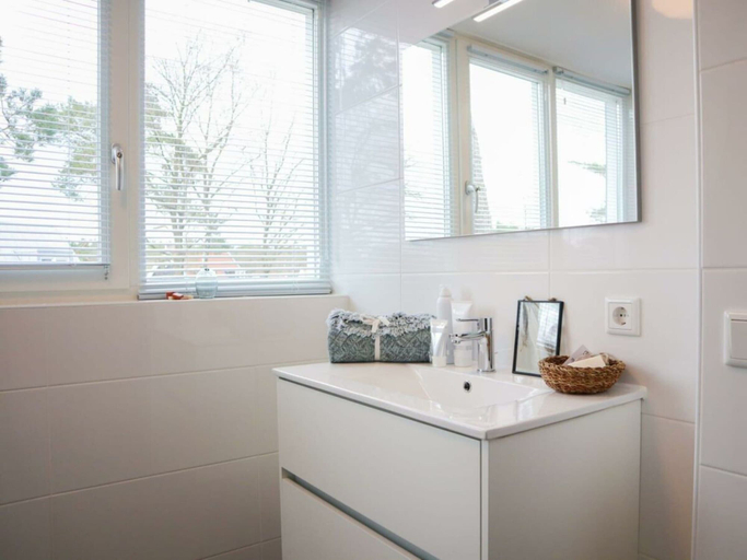 Others 2, Villa Wellness 4, Ede