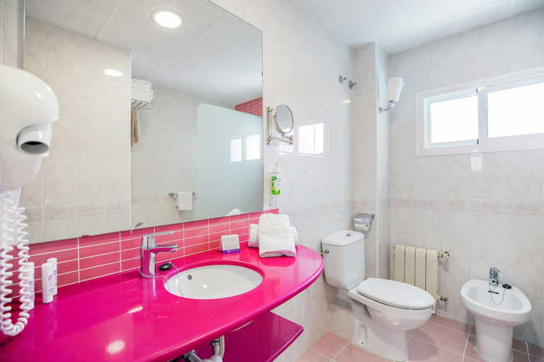 Bathroom 5, Hotel Servigroup Nereo, Alicante