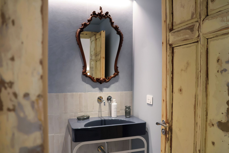 Bathroom 5, LA BARONESSA, Catania