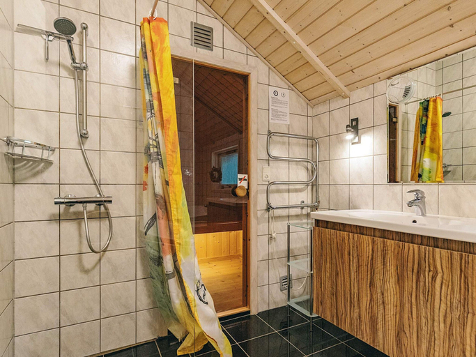 Bathroom 4, 5 Star Holiday Home in Hojslev, Skive