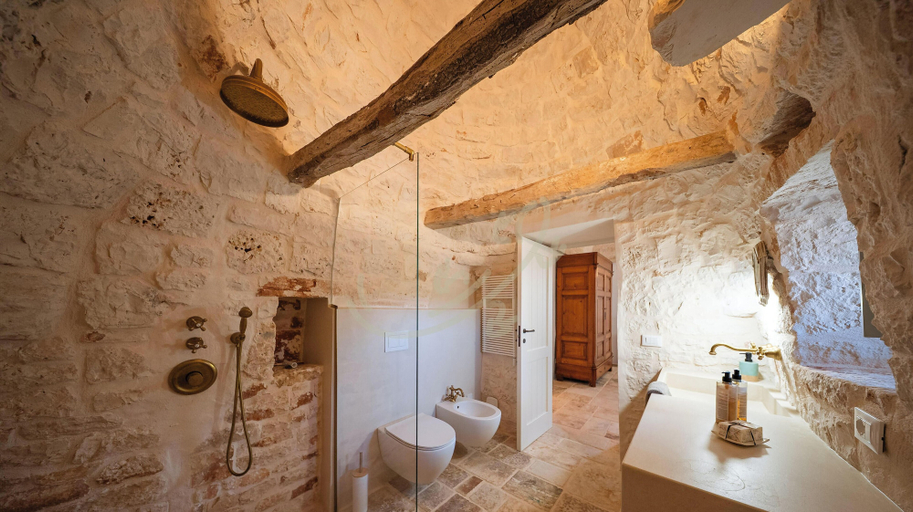Others 2, TD Dimora Le Pire Trulli With Private Jacuzzi, Bari