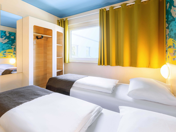 Bedroom 3, B&B Hotel Stuttgart-City, Stuttgart