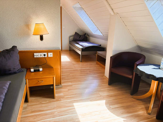 Bedroom 3, Hotel Kambeitz, Rastatt