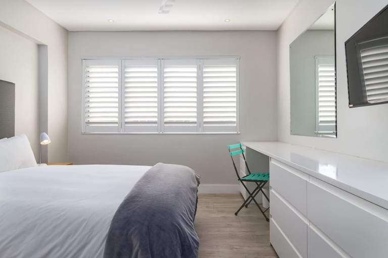 Bedroom 2, Ocean Front Family Apartment with Sea Views, City of Cape Town