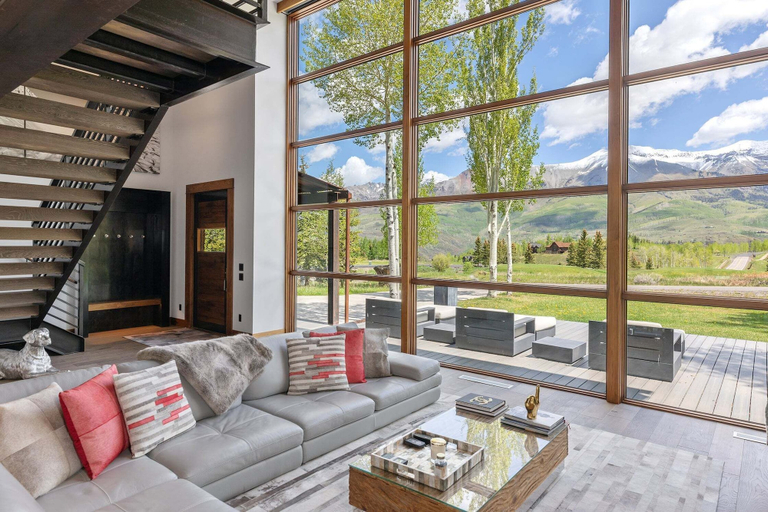 Others 4, The Overlook Telluride-Includes 2 Ski Passes 5 Bedroom Home, San Miguel