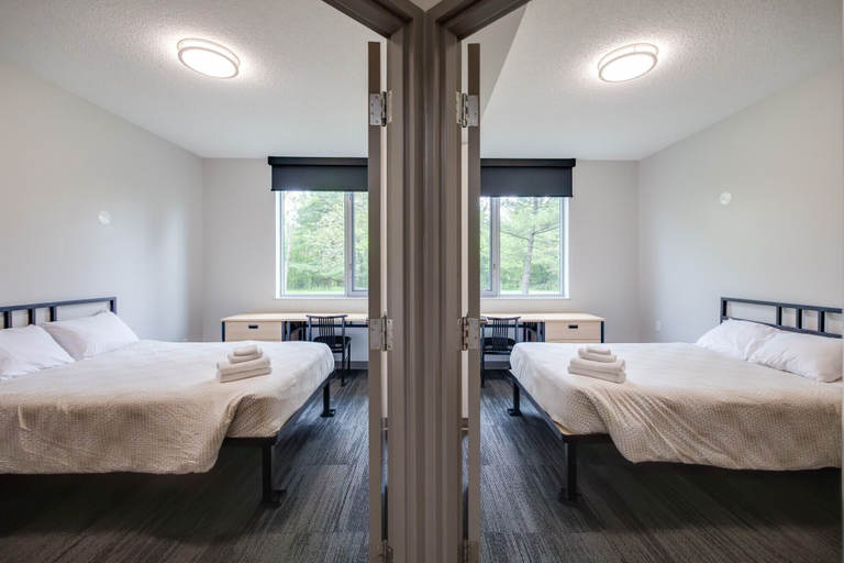Bedroom 3, Residence & Conference Centre - Oakville, Halton