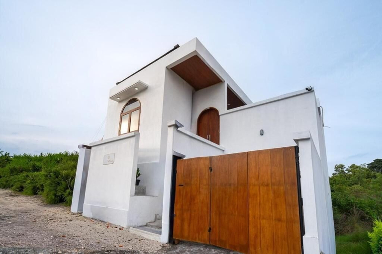 Others 2, Casa Vara Uluwatu, Badung