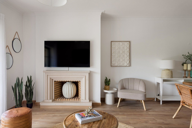 Others 2, Carcavelos Terrace Beach Apartment, Cascais