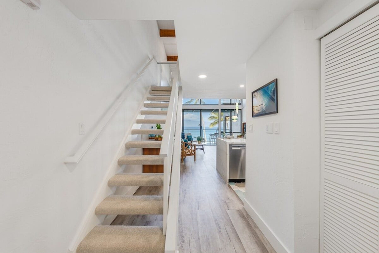 Others 2, Renovated Oceanfront to Whale Watch Relax-napili Point C3, Maui
