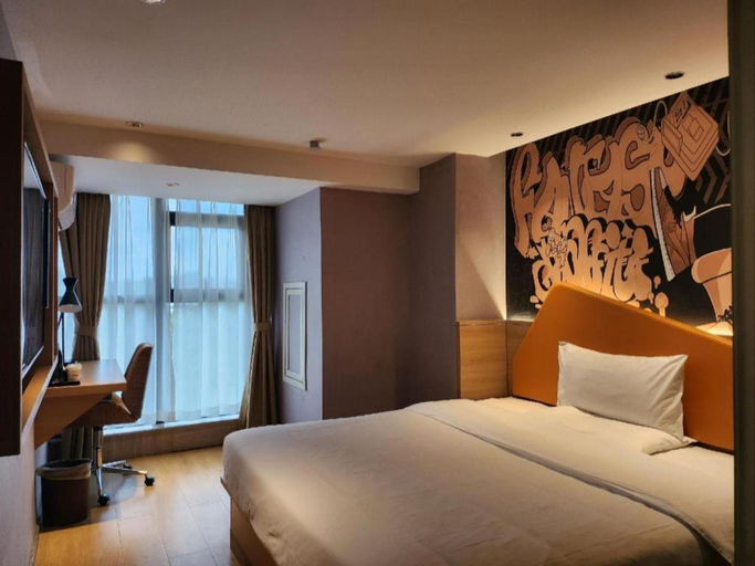 Bedroom 3, IU Hotels·GuiYang North Railway Station Dream City, Guiyang