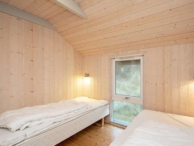 Bedroom 2, 4 Star Holiday Home in Ringkobing, Ringkøbing-Skjern