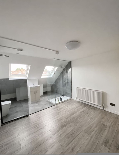 Others 5, Shared House for Contractors Relocations 4bed 3bath, London