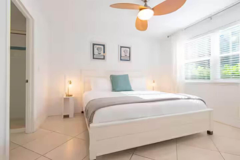 Others 3, Private Beach Compound, Saint Lucie