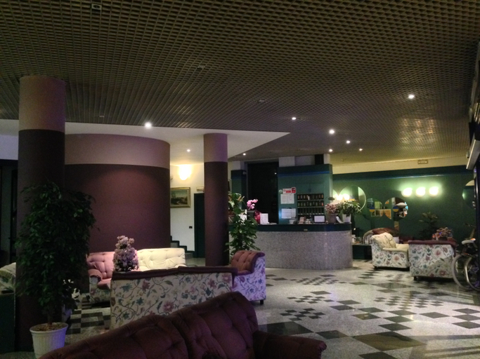 Public Area 3, Plaza, Brescia
