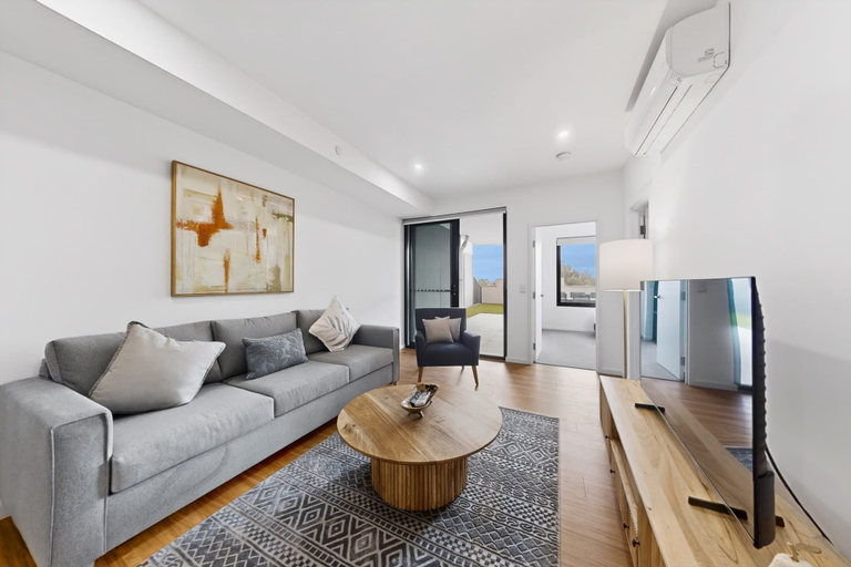 Others 3, Modern 2-bed Apartment With Private Balcony, Perth