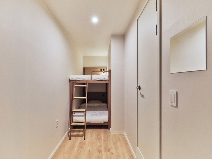 Others 5, Susu House, Jung
