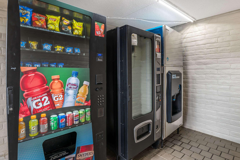 Food & Drinks 5, Econo Lodge Richmond-North Chesterfield, Richmond