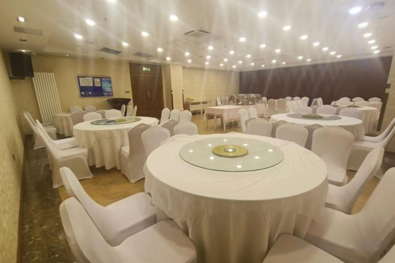 Food & Drinks 5, Jiangpan Business Hostel, Harbin