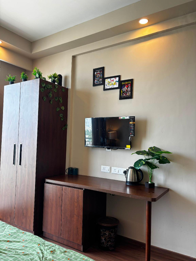 Others 4, Happy stay , Gautam Buddha Nagar