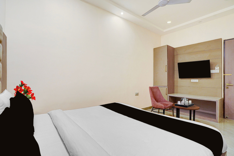 Others 3, Townhouse Kidwai Nagar Formerly Veer Inn, Kanpur Nagar