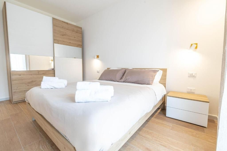 Others 4, Corona Guest House, Cagliari