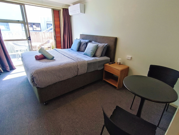 Others 2, Adventure Taupo Hostel, Taupo