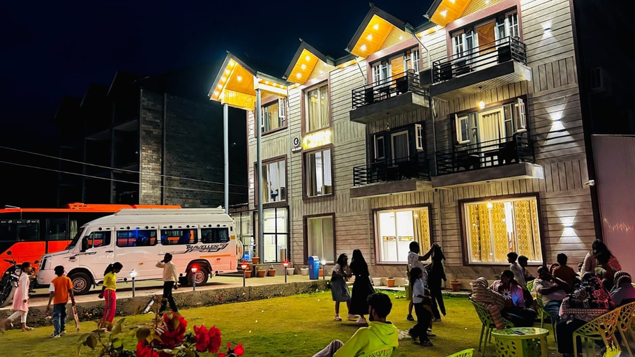 Others 2, Hotel Classy Castle, Anantnag