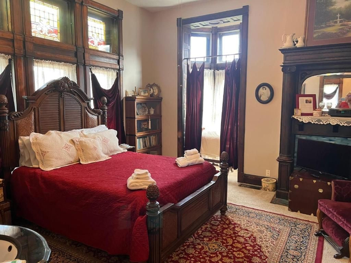 Bedroom 2, Mansion on The Mile B&B, Indianapolis