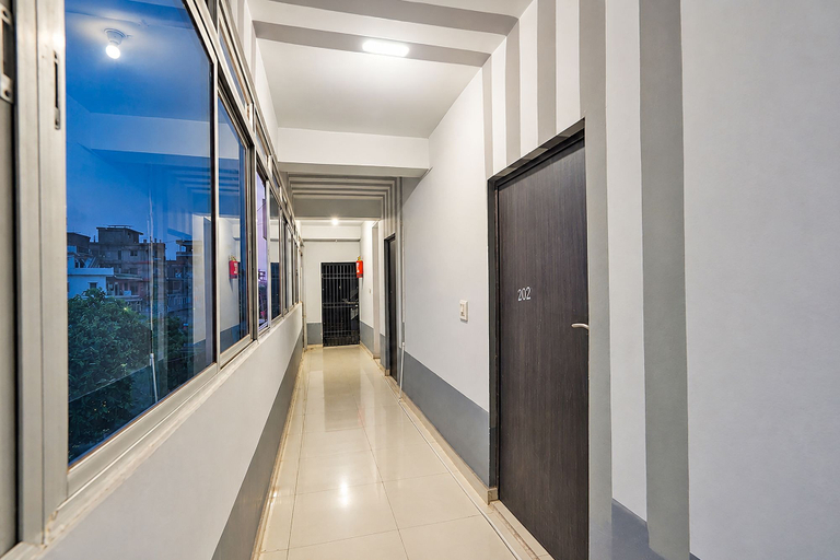 Others 5, FabHotel Ab, Patna
