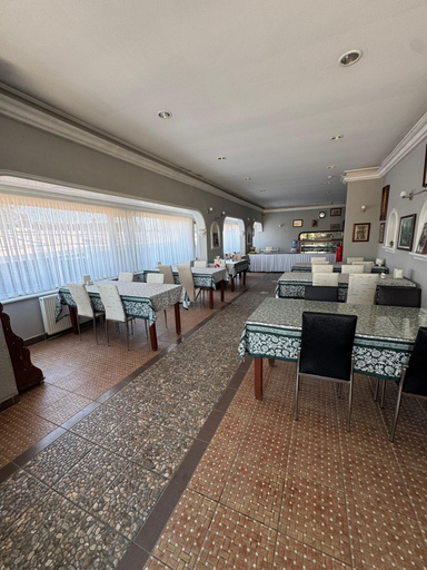 Others 4, Aslanlar otel, Merkez