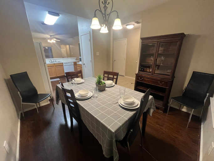 Others 4, Spacious 3 bed/ 2 bathroom House in Conroe, TX, Montgomery