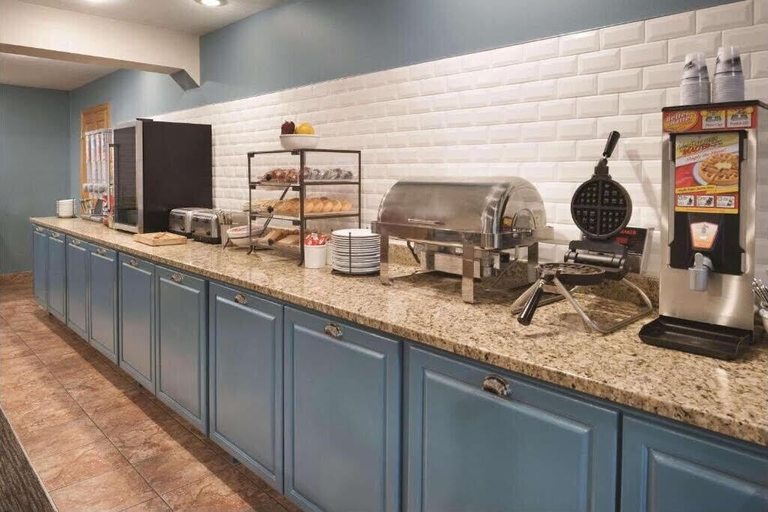 Others 3, The Great North Inn & Suites, Itasca
