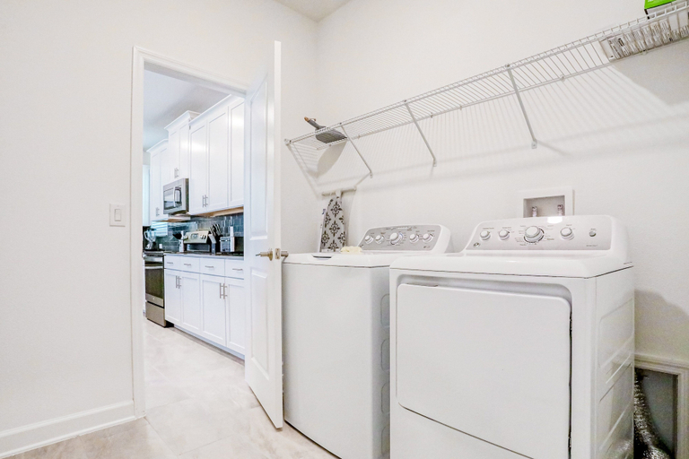 Others 3, All-new, Charming Home With Screened Pool With Spa, Game Room, & Foosball, Osceola