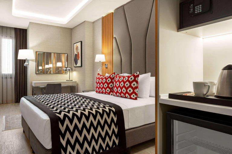 Bedroom 4, Ramada Encore By Wyndham Istanbul Sisli, Şişli