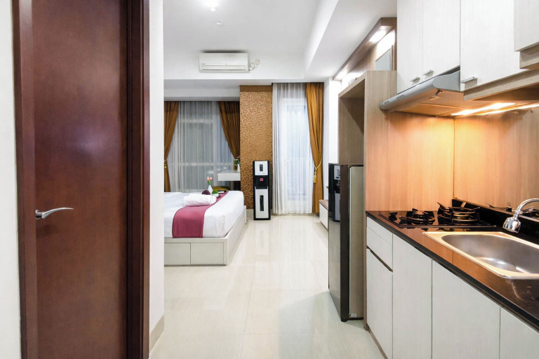Others 4, 2 Pax Versatile Studio At Grand Sungkono Lagoon Apartment, Surabaya
