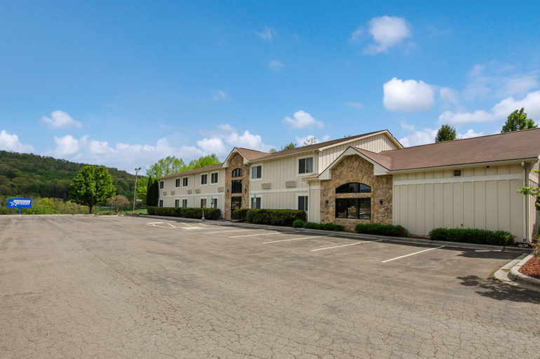 Exterior & Views 1, Americas Best Value Inn & Suites Independence Va, Grayson