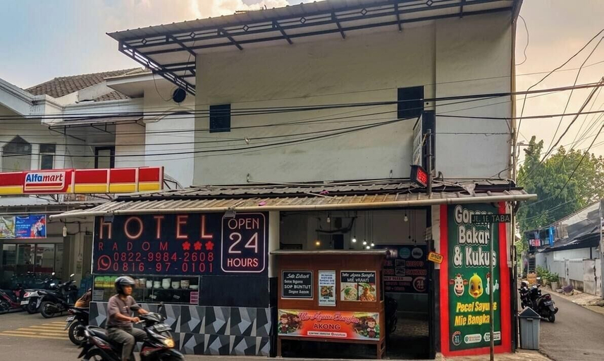 Exterior & Views, Radom Residence, East Jakarta