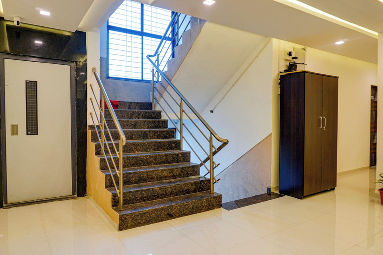 Others 2, Hotel O Golden Leaf, Pune