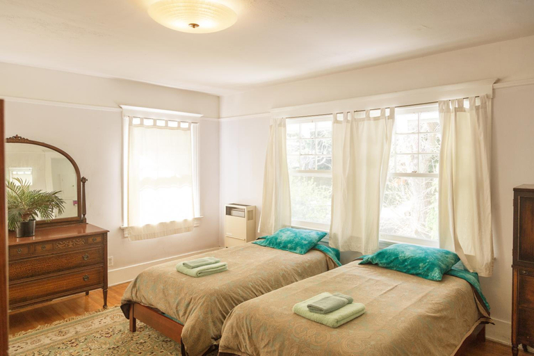 Bedroom 2, Orange Drive Hostel , Los Angeles