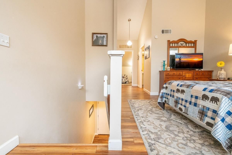 Bedroom 3, Hiker's Hideaway, Sevier