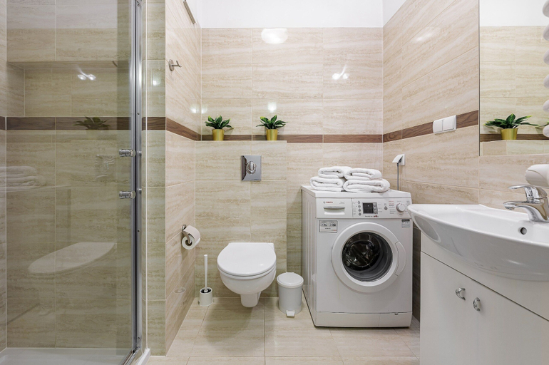 Others 3, Lumina 3-room Apart with Parking, Warsaw