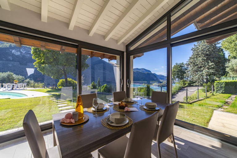Others 4, Villa Anna Lake View, Brescia