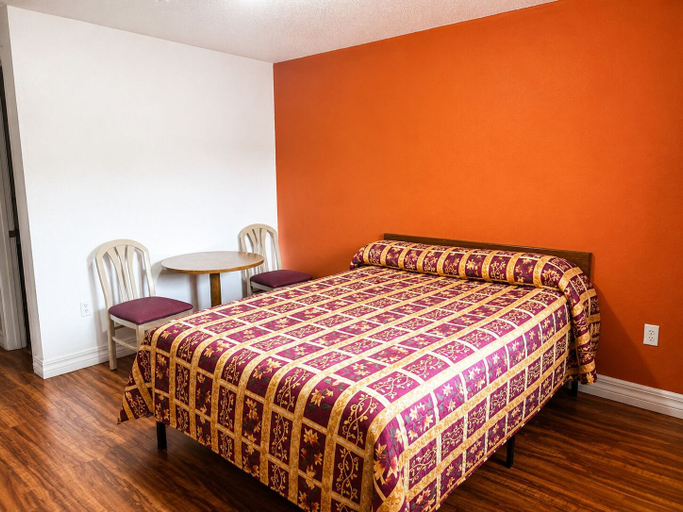 Others 2, Allround Suites, Cobb
