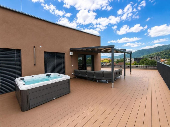 Others 5, Prestige Rooftop Apartments Viva, Maribor